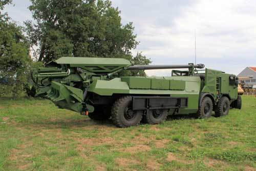 NEXTER Kenalkan CAESAR 8x8 Dengan Dasar Truk Tatra T815
